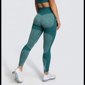 DoYouEven Impact Seamless legging dupe S/M